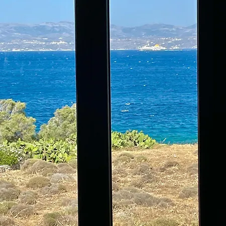 White Wave Apartment Logaras