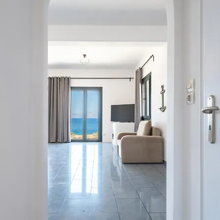 White Wave Apartment *