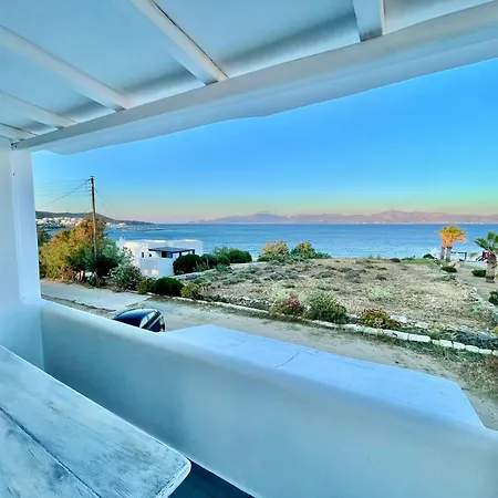 White Wave Apartment *