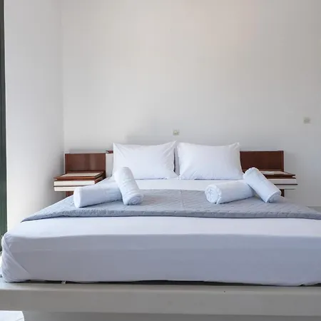 Apartment White Wave