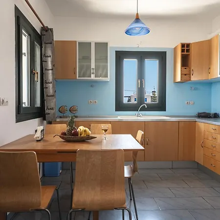 White Wave Apartment *